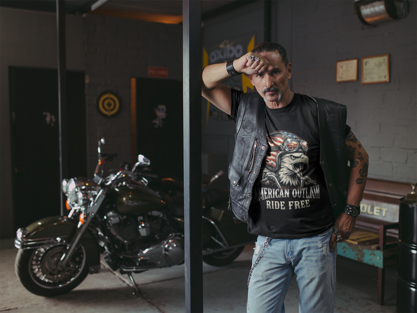 American Outlaw T-Shirt/7 Stage Streetwear